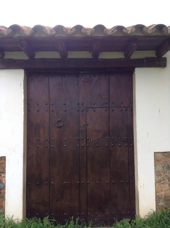 Casa Rural ecológica Huerta del Pirata Fuente de Cantos Exterior foto