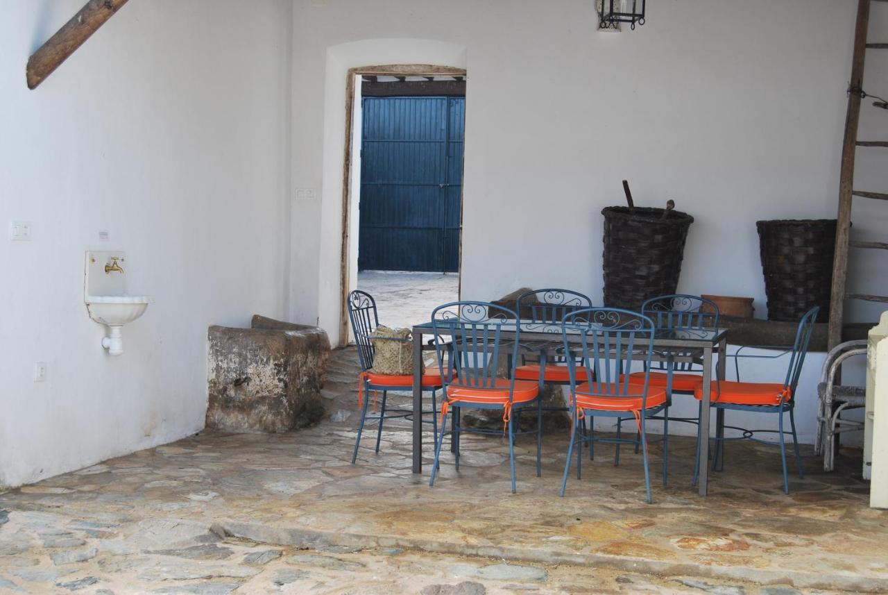 Casa Rural ecológica Huerta del Pirata Fuente de Cantos Exterior foto
